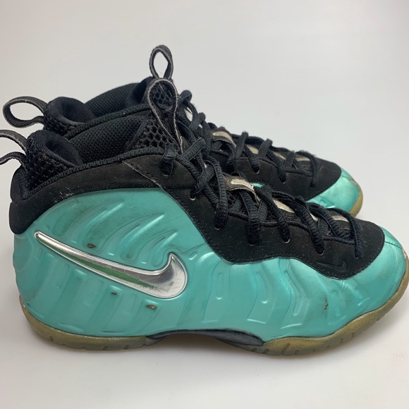 Nike Other - Nike Lil Posite Sneakers Basketball Shoes Sz 3Y